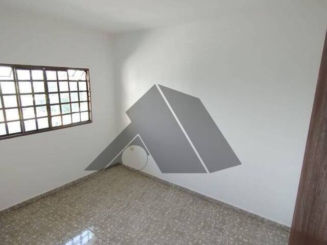 Apartamento para Locação em Arapongas - 3