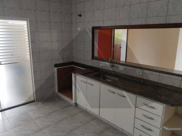 #392 - Apartamento para Locação em Arapongas - PR